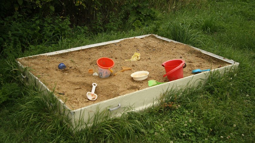 Càpsula 99. Dins la capsa