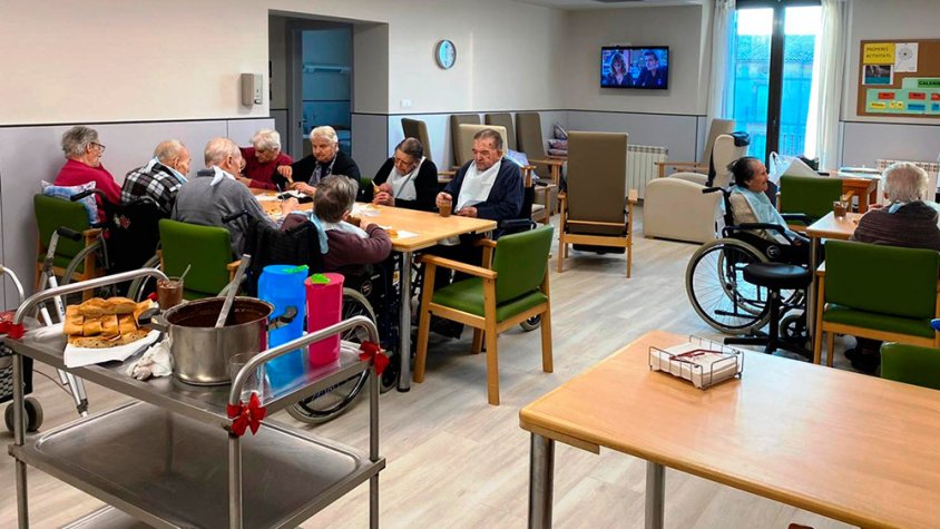 Usuaris del centre al menjador