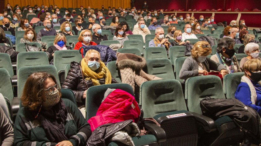 L'aforament del Teatre Ateneu de Tàrrega, reduït a la meitat com a mesura de prevenció