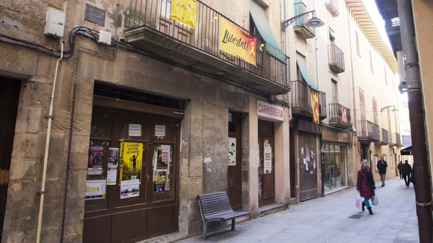 Pedrolo va viure la seua infantesa al número 5 del carrer Major