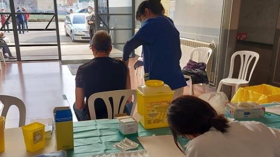 Imatge de la vacunació al pavelló la setmana passada