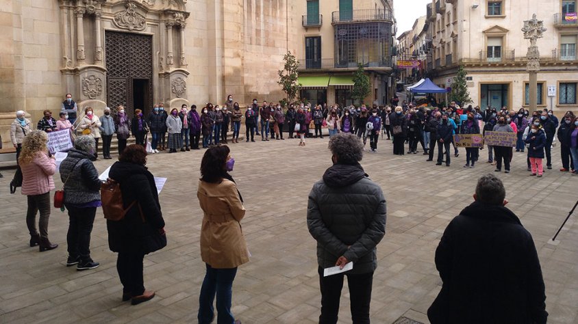 Moment de la lectura del manifest aquest migdia