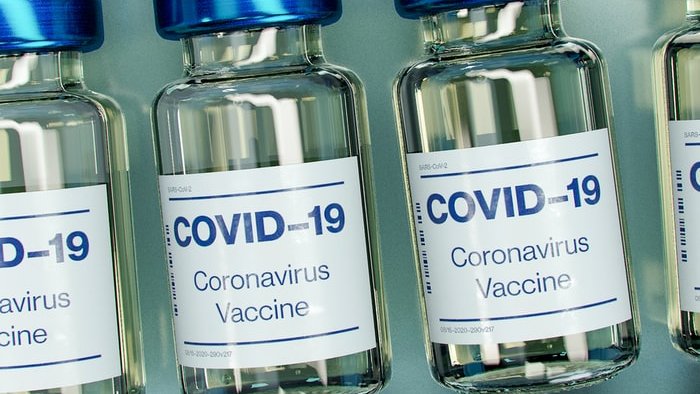 Vials d'una vacuna contra la Covid