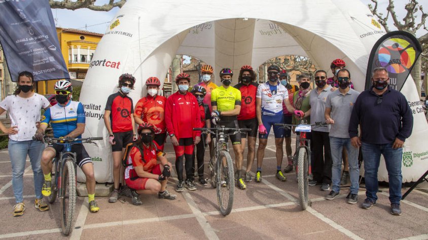 El ciclista en la seva rebuda a Tàrrega