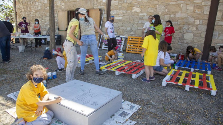 Veïns de Belianes donen forma a la nova plaça