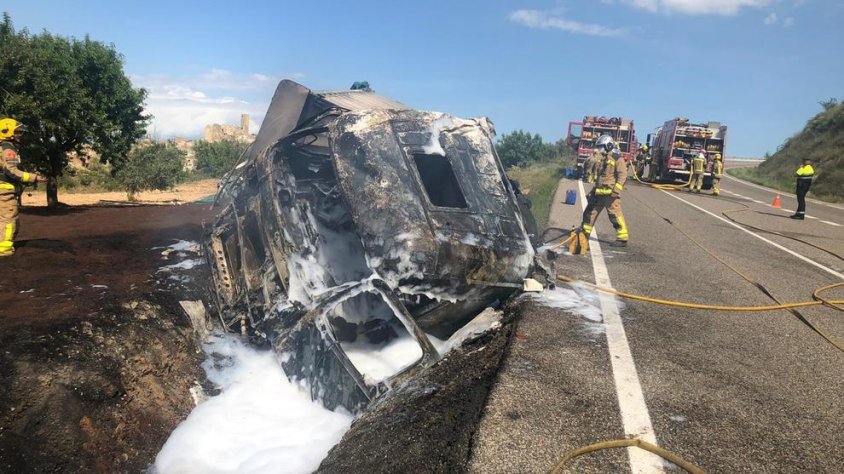 Bolca un camió i talla la C-14 a Ciutadilla