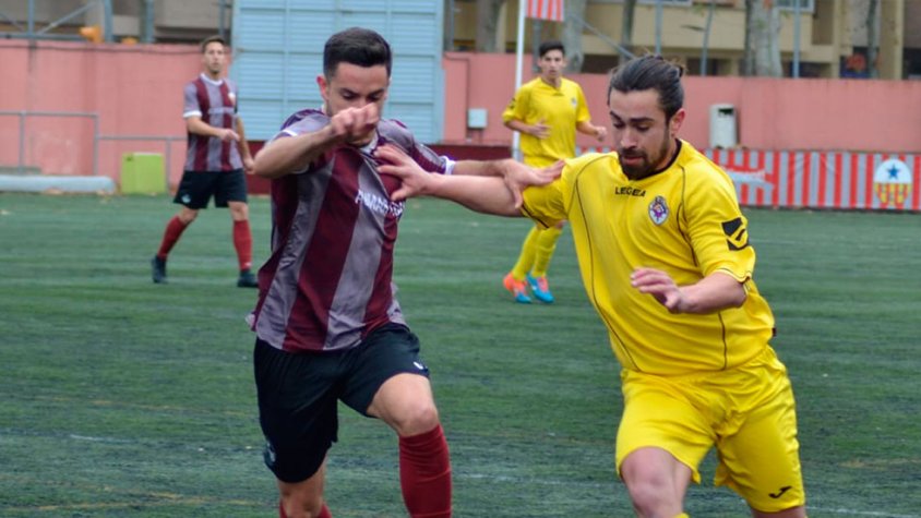 Un moment del partit al camp del Júpiter