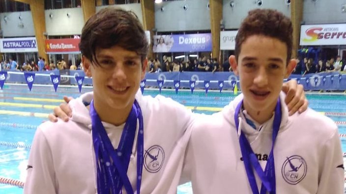 Toni Grañó i Pol Solsona amb les medalles aconseguides al coll