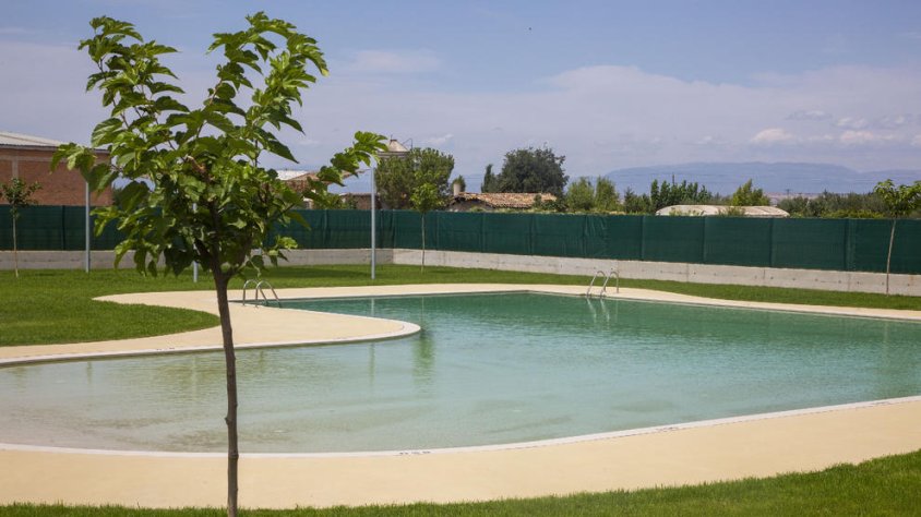 Vilagrassa estrenarà la seua primera piscina pública dissabte