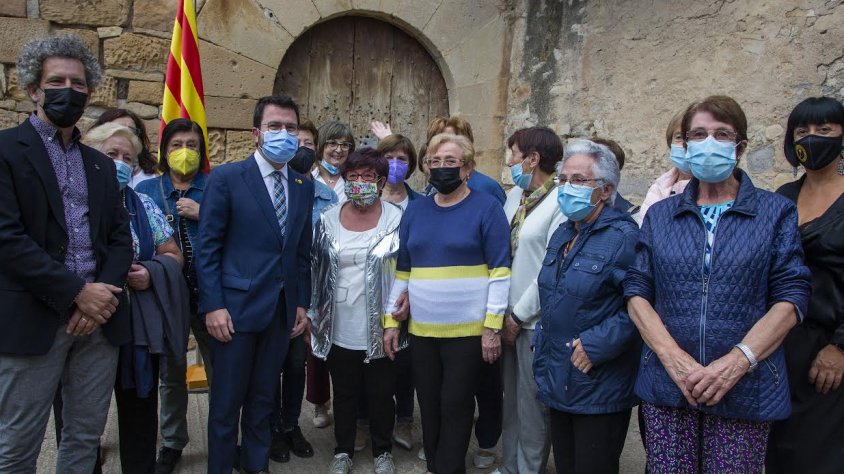 Aragonès amb veïnes de Rocafort de Vallbona