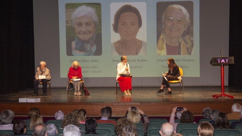 Debat de la periodista Gemma Carceller amb tres de les protagonistes