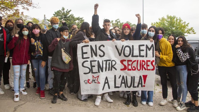 Imatge de la concentració que van dur ahir a terme els estudiants
