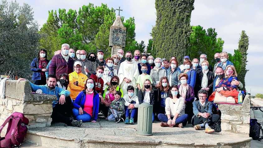 Foto de família dels assistents al 37è Aplec dels Molàs