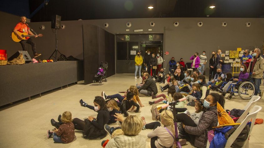 Actuació de Fefe i Companyia