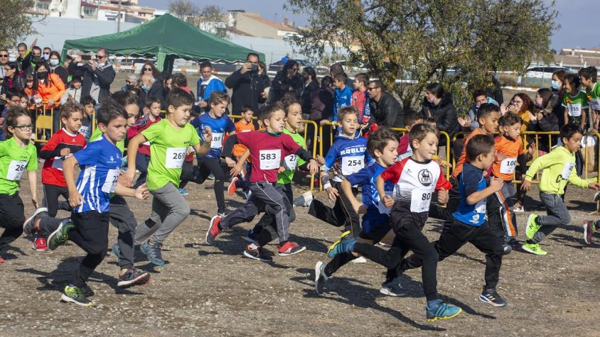 Una de les curses disputades al 28è Cros Intercomarcal de Tàrrega