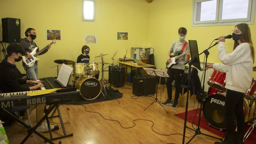 Una classe a l'Escola Municipal de Música de Tàrrega