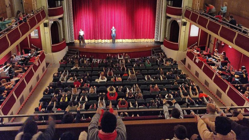 Imatge de l'espectacle 'El Circ dels Impossibles' al Teatre Ateneu