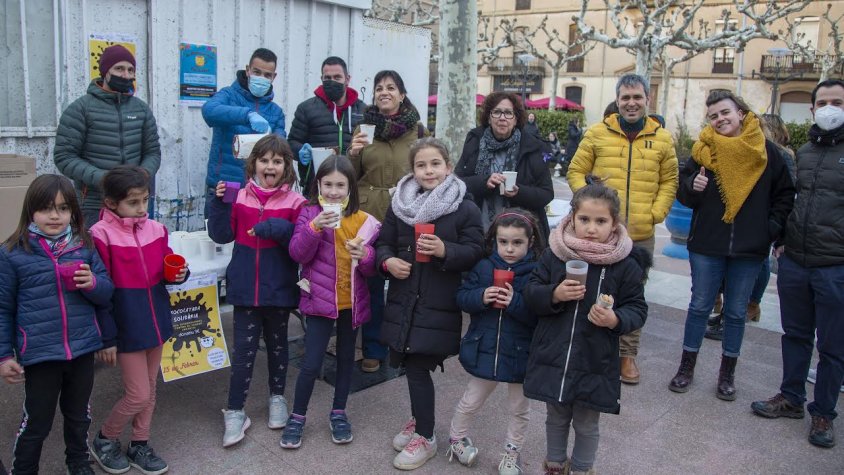 Alguns dels participants a l'acte benèfic