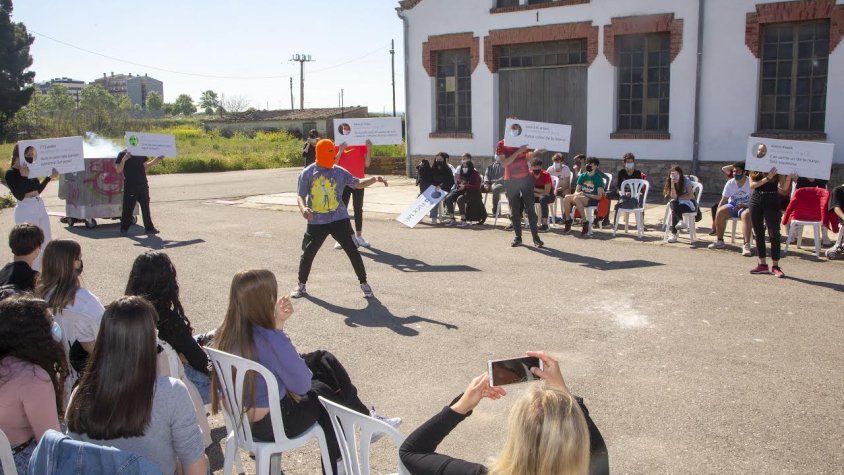 L'espectacle 'Container' d'Emília Gargot