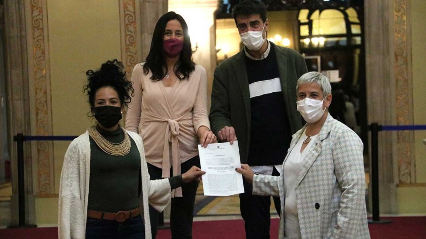 Presenten la modificació de la legislació per blindar el català a l'escola