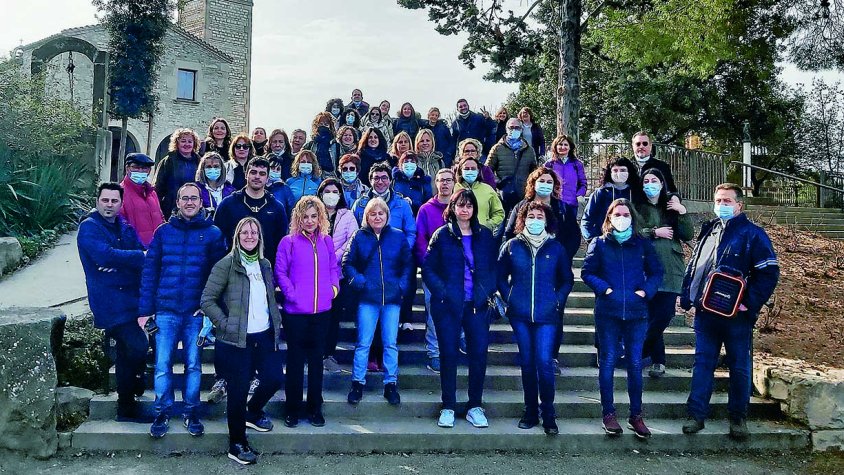 Vista del grup de professionals sanitaris que van visitar el parc