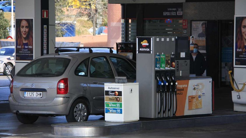 Exterior d'una benzinera