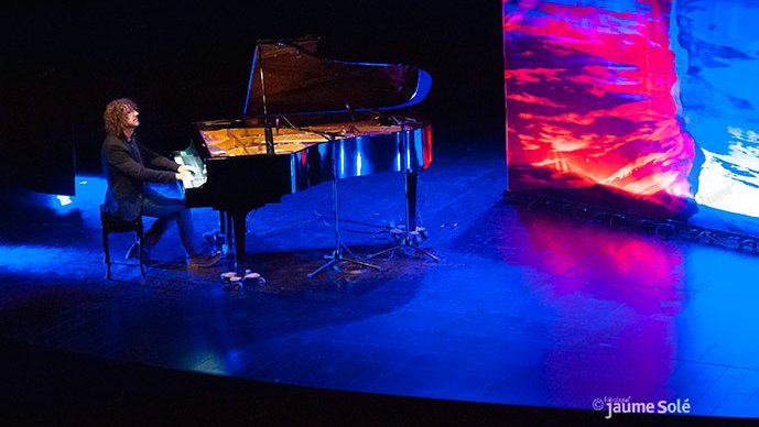 Un moment del concert d'Antoni Tolmos