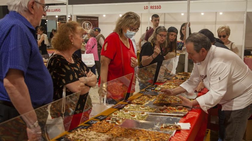 Alguns compradrs avui a l'Espai MerCAT