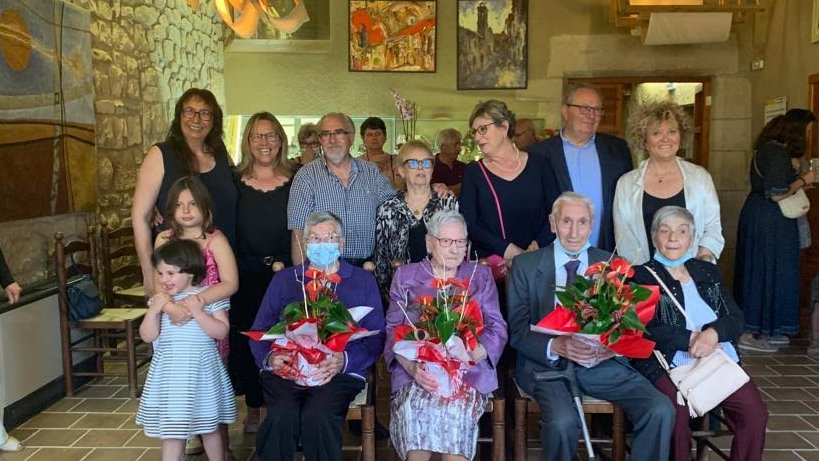 Foto de grup dels homenatjats