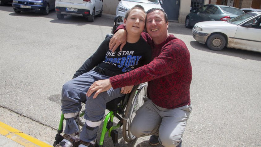 L'alumne Livius Spinu, amb el seu pare