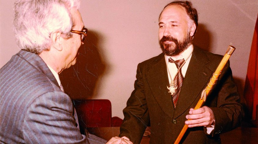 Investidura d'Eugeni Nadal com a alcalde del primer ajuntament democràtic