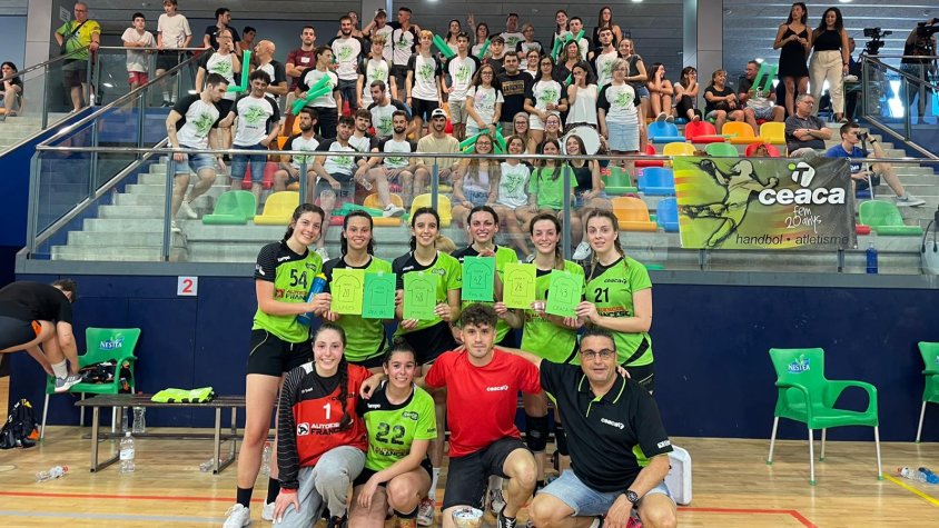 Foto de l'equip i l'afició