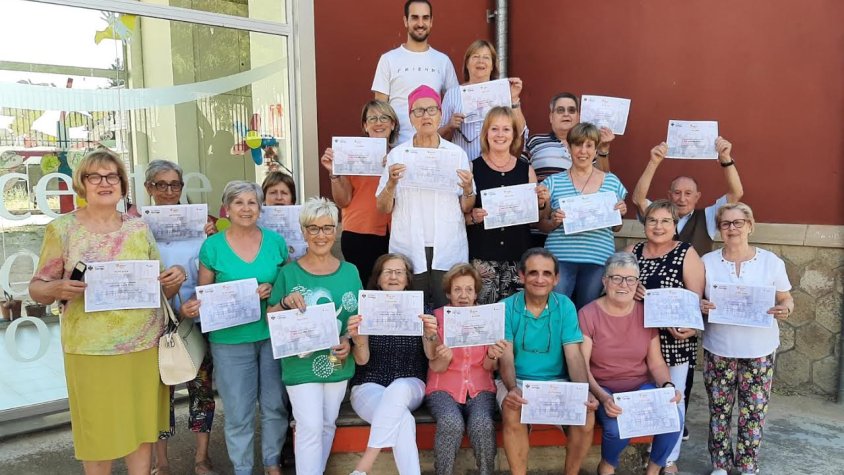 Els participants als tallers de memòria