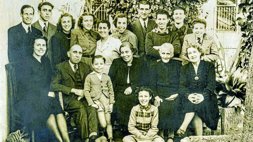Les germanes Angelina i Marcela Marsal Capdevila de Vilagrassa...