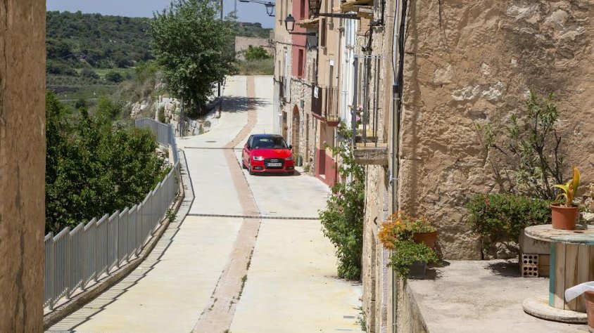 El carrer del Sol on es preveuen dos pisos socials