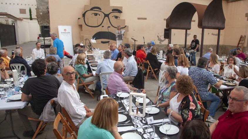 El sopar es va celebrar a la plaça del Mercat
