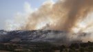 Més de 50 dotacions dels Bombers treballen en un incendi entre Rocallaura i el Belltall 