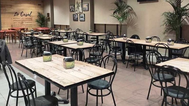 Vista de l'interior del bar del Casal Agramuntí