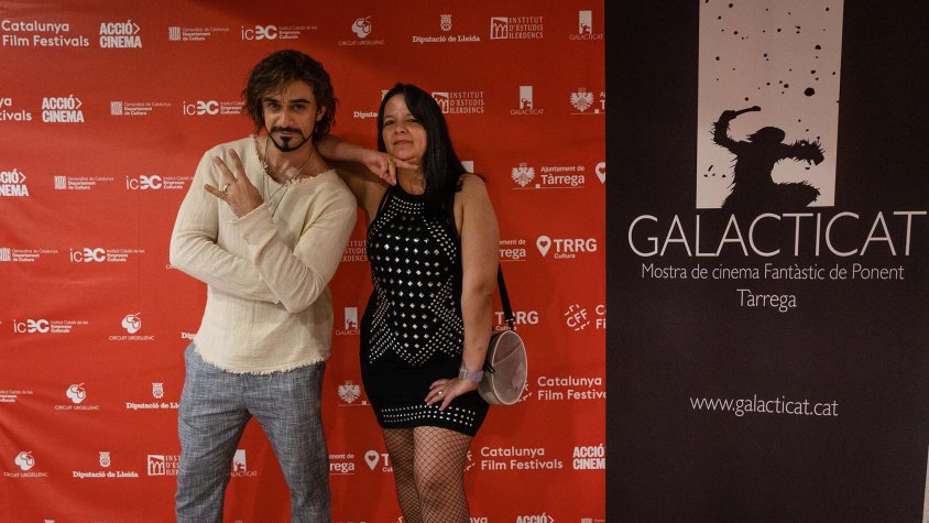 L’italià Christian Baccini, director del curt 'Escalation' i Marcela Matta, directora uruguaiana del llargmetratge 'Muerto con Gloria'