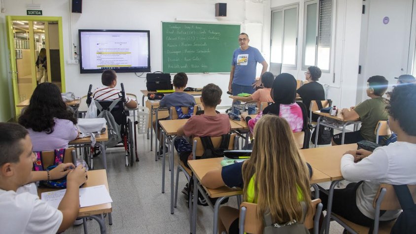 Alumnes de 1r d'ESO a l'institut Manuel de Pedrolo