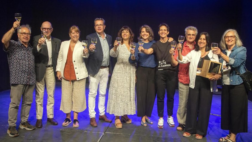 Brindis inaugural amb autoritats i membres de Comediants