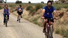 El públic de FiraTàrrega interactua amb el paisatge de l'Urgell a través d'un recorregut en bicicleta