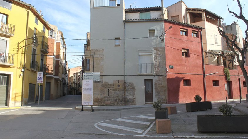 Aspecte actual de la plaça d'Urgell