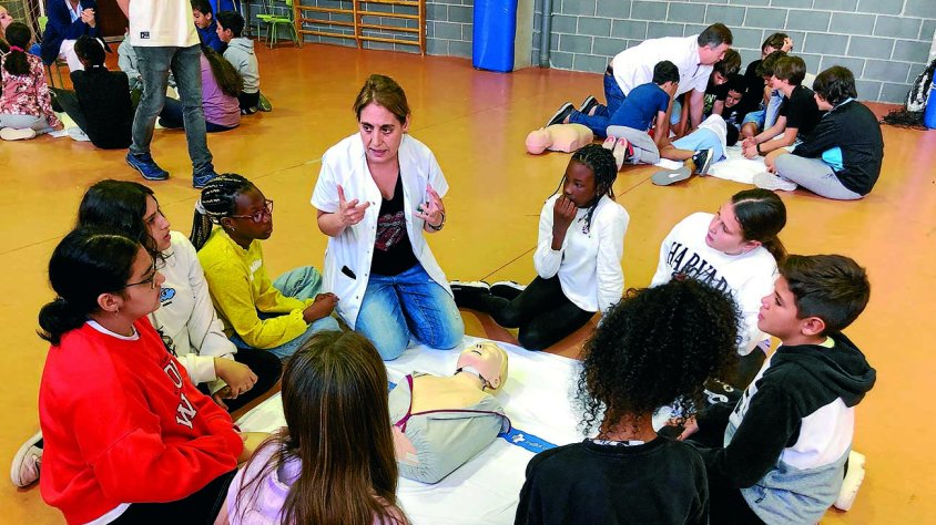 Un moment del taller sobre l'RCP