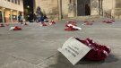 Sabates vermelles, el símbol contra la violència masclista a Tàrrega 