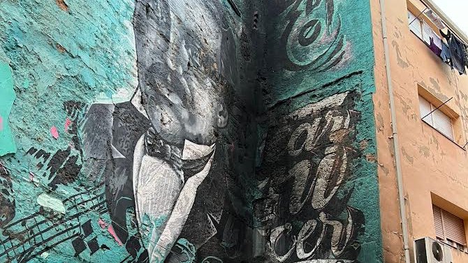 El mural de Ramon Carnicer danyat