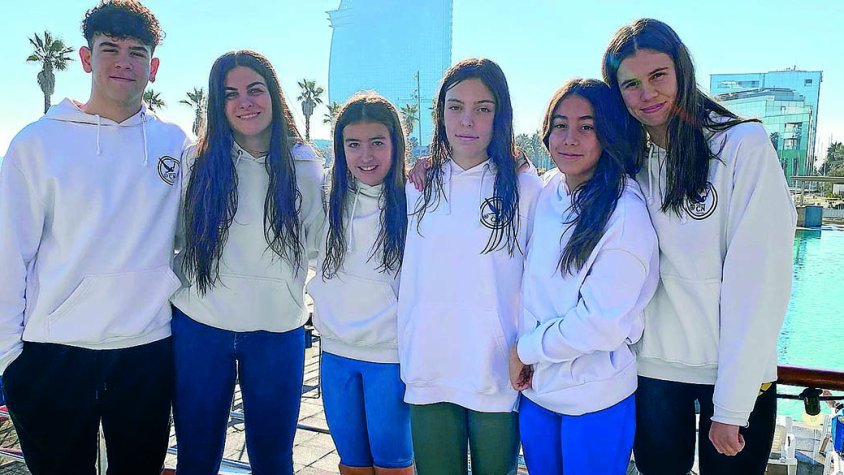 Alguns dels nedadors del club