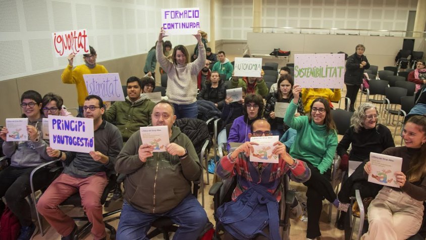 El grup de teatre del Centre Ocupacional d'Alba
