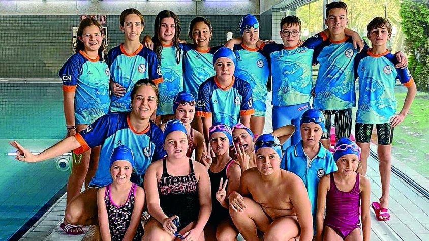 Alguns dels nedadors del club