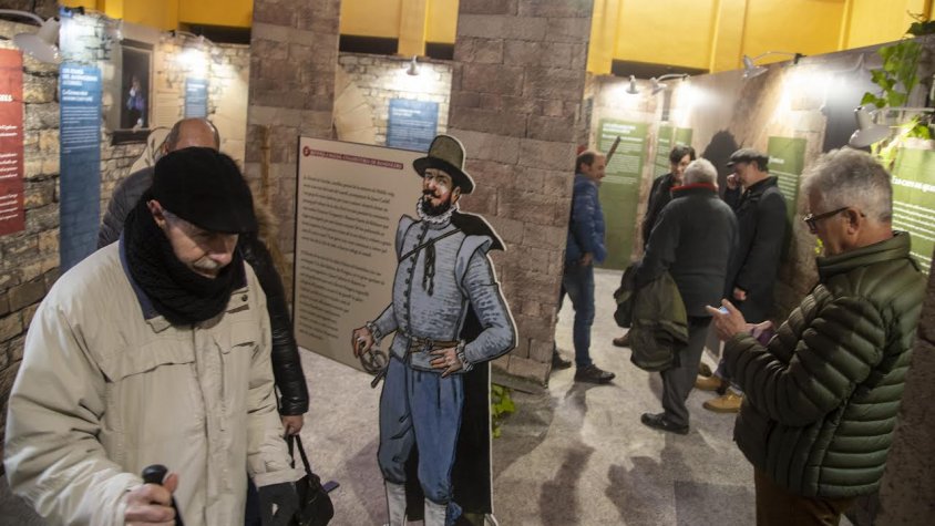 Visitants a la mostra